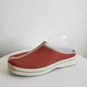 Tommy Bahama Island Cargo Spice  Red Suede Women Slip On Mules Clogs