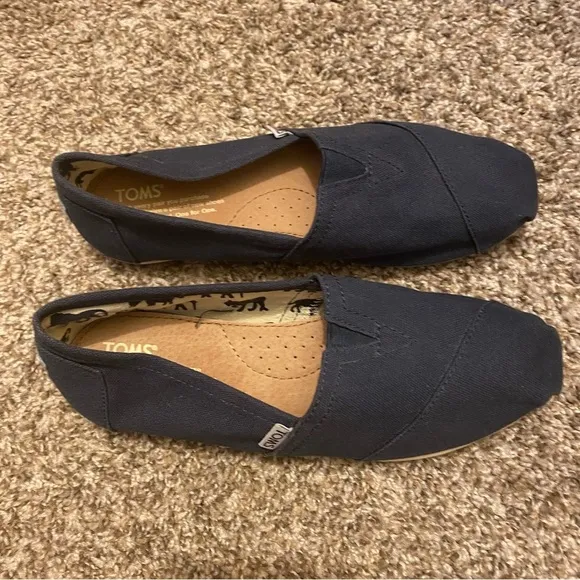 TOMS Navy Slip Ons Shoes Size 7.5