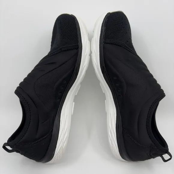 Topo Athletic M-Vibe Active Recovery Shoes Mens 9 Black White Slip On Sneakers