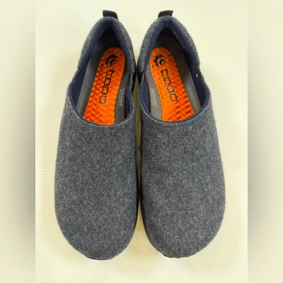 Topo Athletic Rekovr 2 charcoal gray men’s size 12 slip on