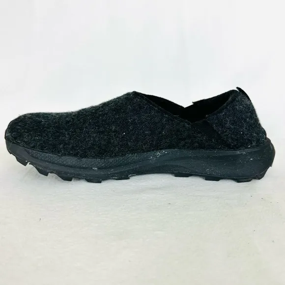 TOPO Women’s Rekovr 2 ORTHOLITE Charcoal Grey Slip-on Comfort shoes, Size 6.5