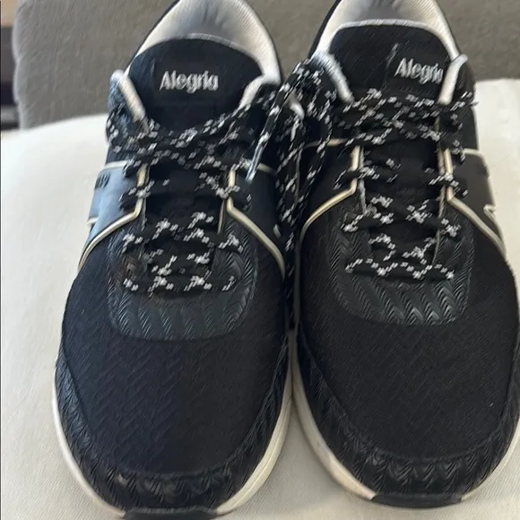 Traq by Alegria Black Sneakers with Breathable Mesh and Unique Lacing