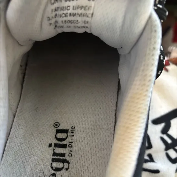 Traq by Alegria Black Sneakers with Breathable Mesh and Unique Lacing