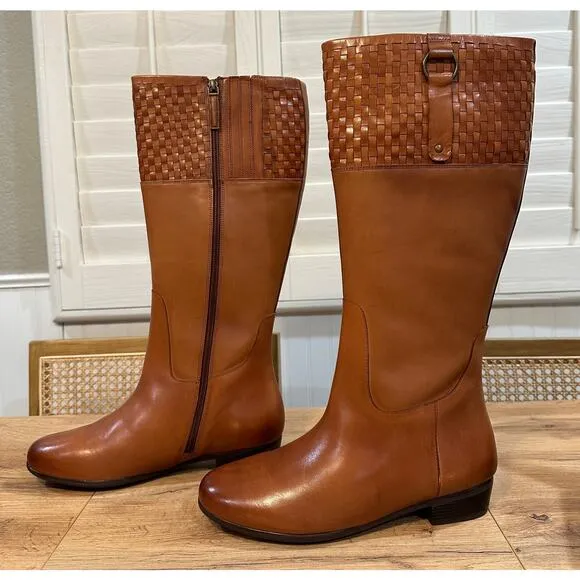 Trotters Morgan Leather Boots Luggage Size 11 Wide NWOB Woven Panel Strap Accent