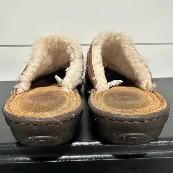 UGG Australia Leather Woven Knit Slip On Slides 8