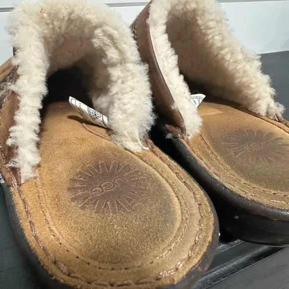 UGG Australia Leather Woven Knit Slip On Slides 8