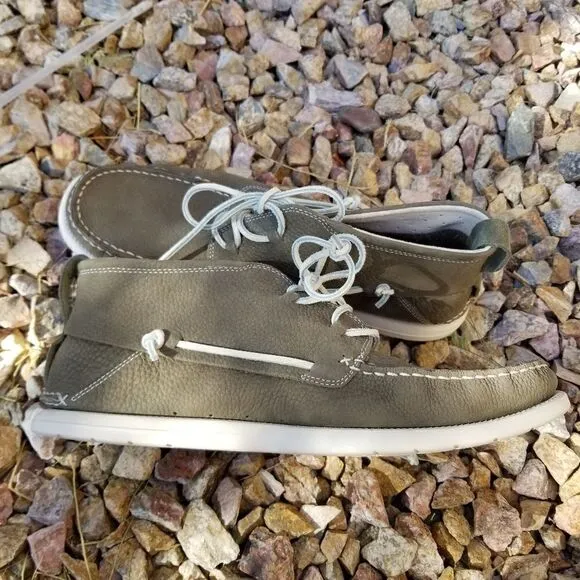 UGG Beach Moc Men's Leather Moccasin Boots in Moss Green Size 12 NEW