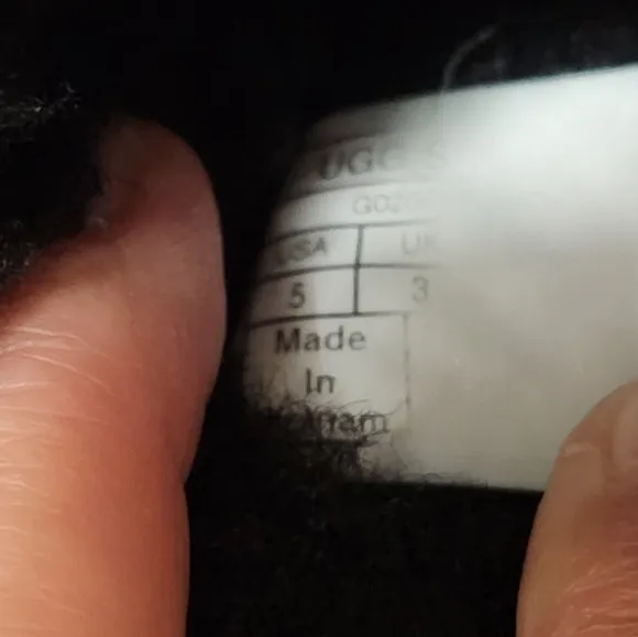 UGG/ Black Fluff Yeah Slide Sandals