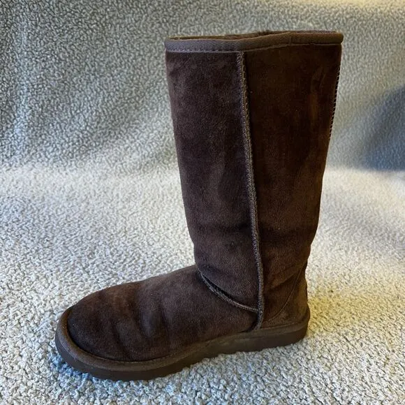 UGG Classic Tall Suede Boots Womens 7 Brown Chestnut Sherpa Lined SN 1016224