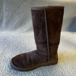 UGG Classic Tall Suede Boots Womens 7 Brown Chestnut Sherpa Lined SN 1016224