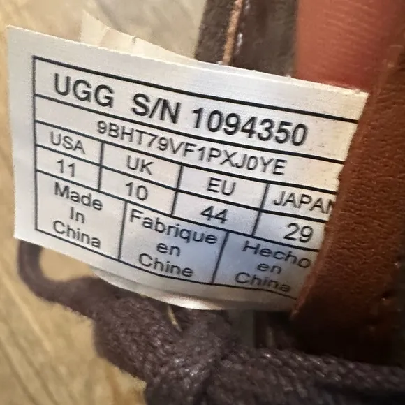 UGG Dagmann Chukka Boots