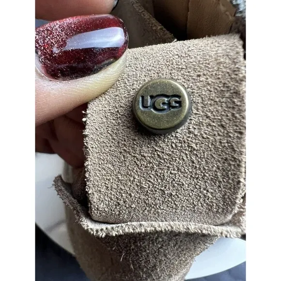Ugg Kingsburg Suede Block Heal Chelsea Ankle Boots Western Chic SZ 10:Pre-Owned