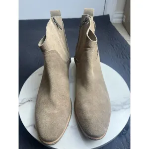 Ugg Kingsburg Suede Block Heal Chelsea Ankle Boots Western Chic SZ 10:Pre-Owned