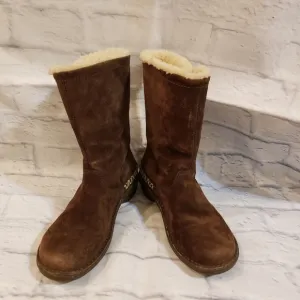 Ugg Kona Boots Size 8 chocolate brown