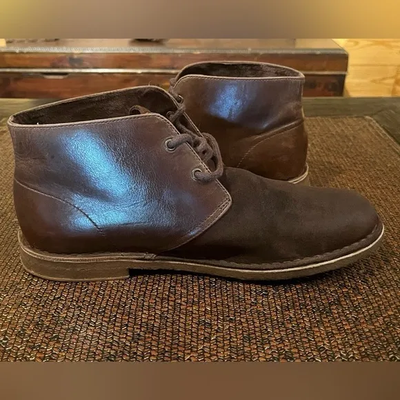 UGG Leather and Suede Chukka Boots Grizzly Brown Style 1014413