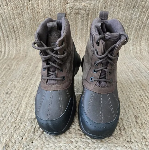 UGG Men's Emmett Duck Boots size 7