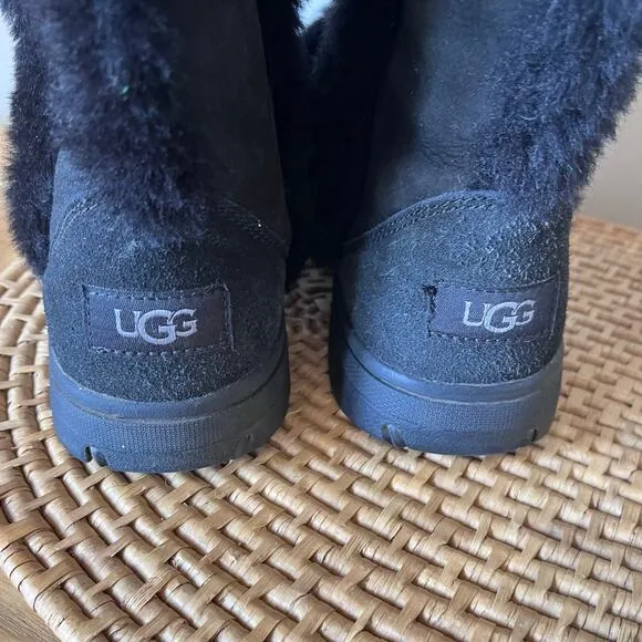 UGG Sunburst Tall Black Suede Boots Sheepskin Lining Shearling Trim Women’s 8