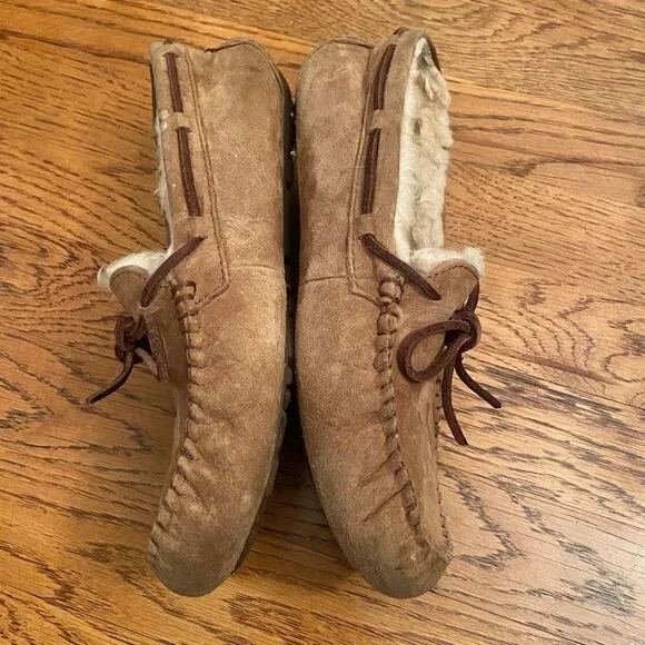 UGG womens slip on moccasin house shoessize 8 tan