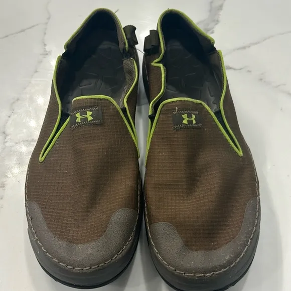 Under Armour Men’s Spike Camp Slip On Shoes. Size 10
