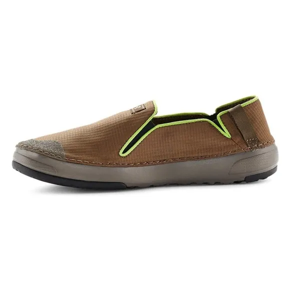 Under Armour Men’s Spike Camp Slip On Shoes. Size 10