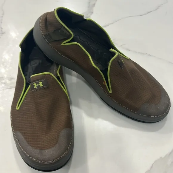 Under Armour Men’s Spike Camp Slip On Shoes. Size 10