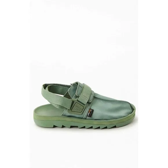 Urban Outfitters x Reebok Beatnik Sharktooth Clog Sandals $120