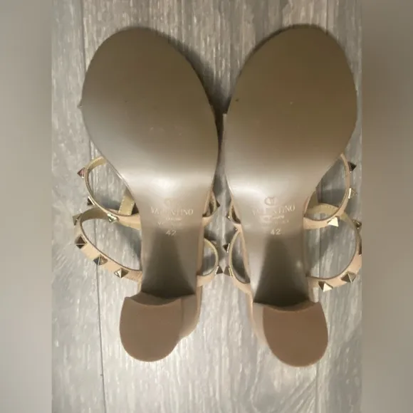 Valentino Garavani Rockstar Stud Caged Leather Tan Nude Sandals Size 42/ US 12