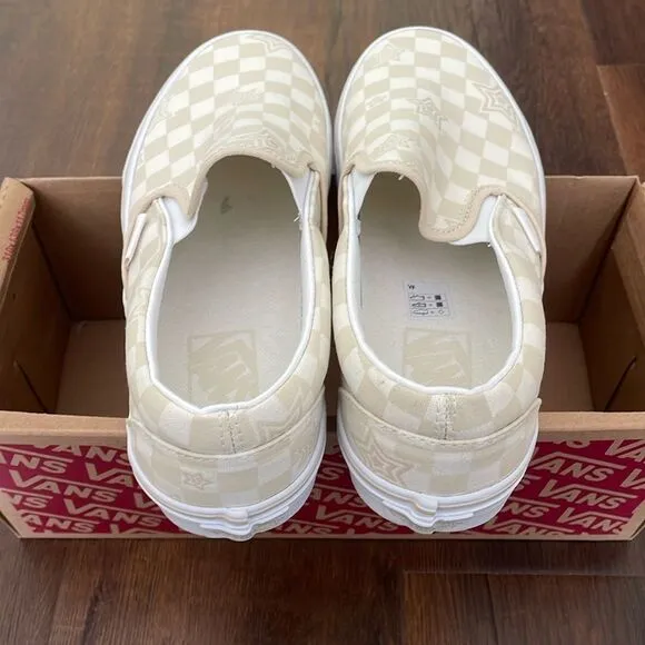 vans women classic slip on checkboard stars Tan size 6.5