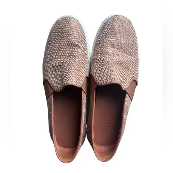 Vince BLAIR BICOLOR CANVAS LACELESS TRAINERS Tan Slip On Sneakers Vince Shoes 7