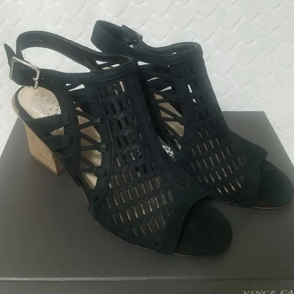 ⚘️Vince Camuto Refista Shootie Sandals