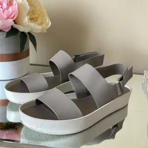 VINCE Tan Summer Sandals