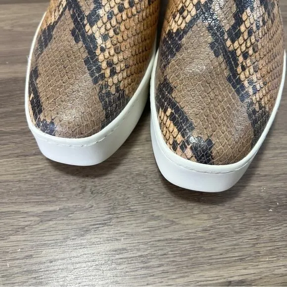Vince Women's Saxon 2 Brown Leather Animal Print Low Top Slip On Shoes Size 8.5M