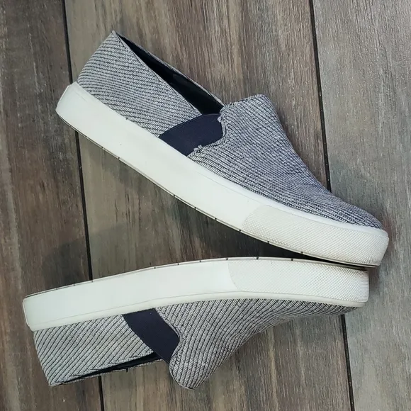 Vince Womens Slip On Fashion Trainers Sneakers Shoes sz 6M