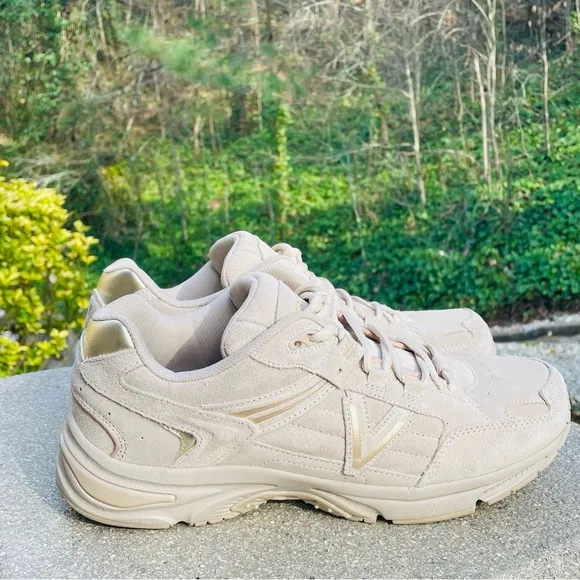Vionic 23Walk 2.0 Men's Sneaker US 13 Suede Beige Walking Shoes Luxury EUC RARE