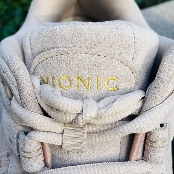 Vionic 23Walk 2.0 Men's Sneaker US 13 Suede Beige Walking Shoes Luxury EUC RARE