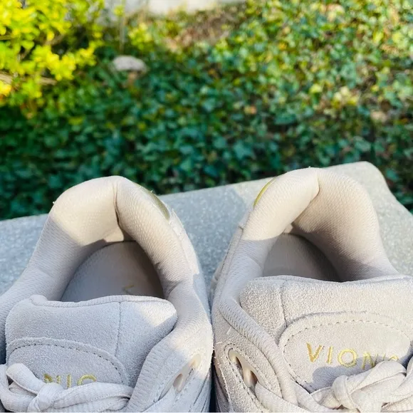 Vionic 23Walk 2.0 Men's Sneaker US 13 Suede Beige Walking Shoes Luxury EUC RARE