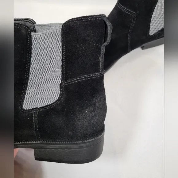 Vionic Alana Ankle Boots Women's 6.5 Black Suede Comfort Pull On Booties *Read*