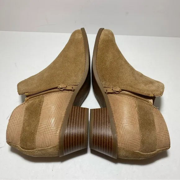 Vionic Ama Tan Suede Ankle Buckle Boots Booties Women’s Size 8