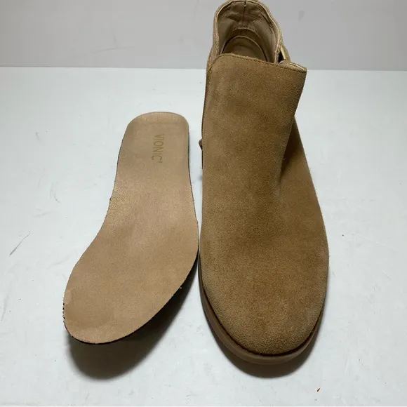 Vionic Ama Tan Suede Ankle Buckle Boots Booties Women’s Size 8