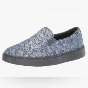 Vionic Avery Women's Metallic Blue Shoes Leather‎ Slip On Flat Sneakers size 7.5