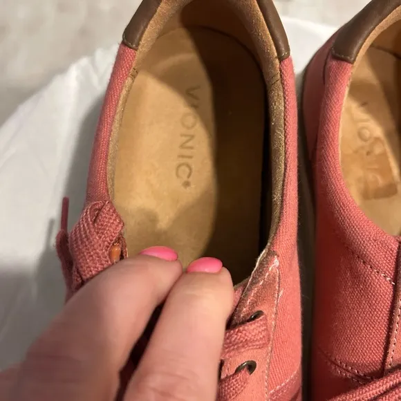 Vionic Coral Pink Suede &amp; Canvas Sneakers w/ Zip Detail - Women’s Size 10