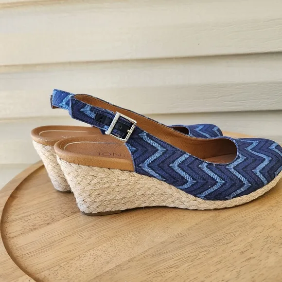 Vionic Coralina wedge sandals