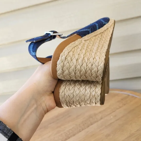 Vionic Coralina wedge sandals