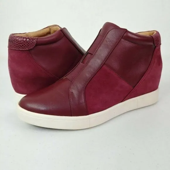 VIONIC Emery Hidden Heel Wedge Slip-On Leather Sneaker Women's Size 9.5 M