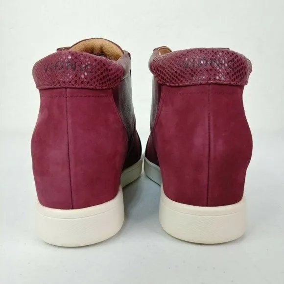 VIONIC Emery Hidden Heel Wedge Slip-On Leather Sneaker Women's Size 9.5 M