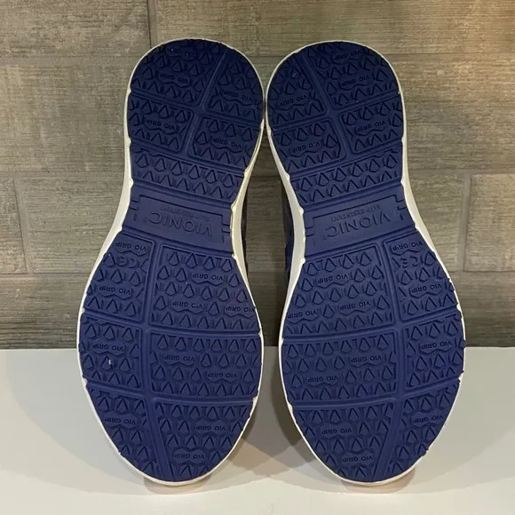 Vionic Fiona Pro Slip On Slip Resistant Shoes in Navy Chevron Size 8