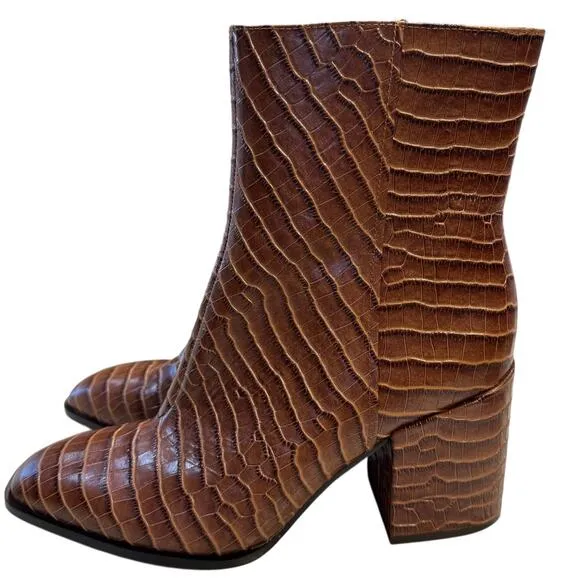 Vionic Harper Brown Croc Embossed Leather Ankle Boots Size 10