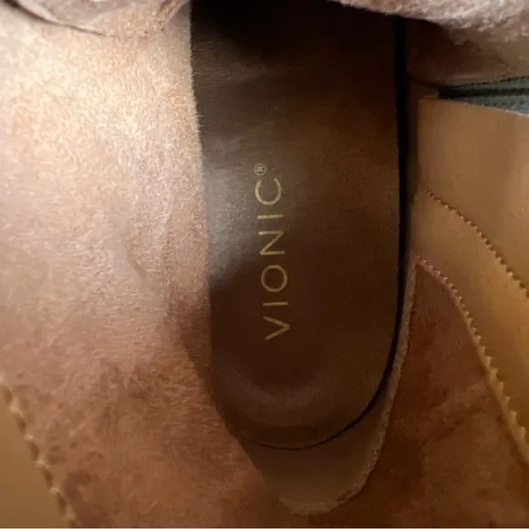 Vionic Lani II Lace-Up Boots Stone Suede - Size 7.5 - BD:08-2024 - Retail $170