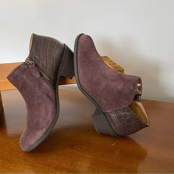 Vionic Marissa Boots Womens Sz 6 Purple Leather Suede Zip Up Ankle Booties NWOT