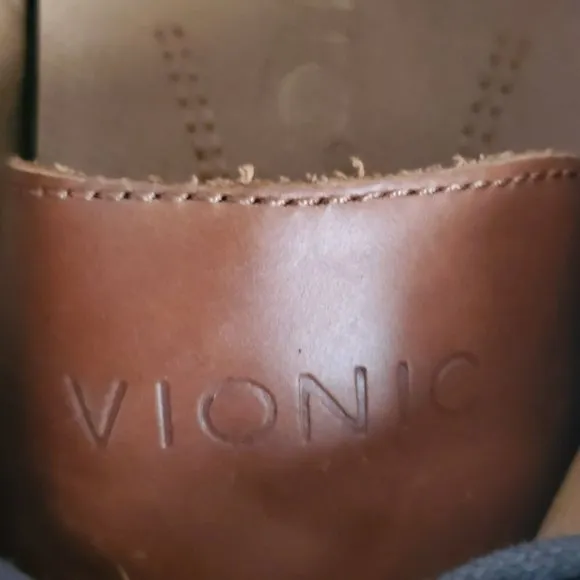 Vionic Men's Mott Brok Leather Orthotic Arch Support Walking Shoes Dark Brown 10